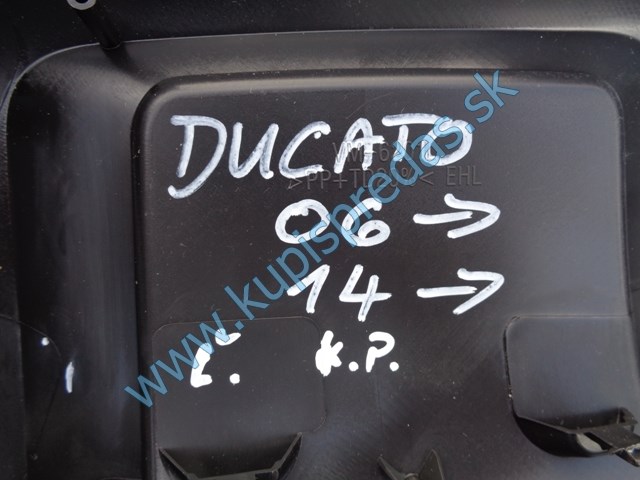 ľavý kryt na zrkadlo na fiat ducato , 